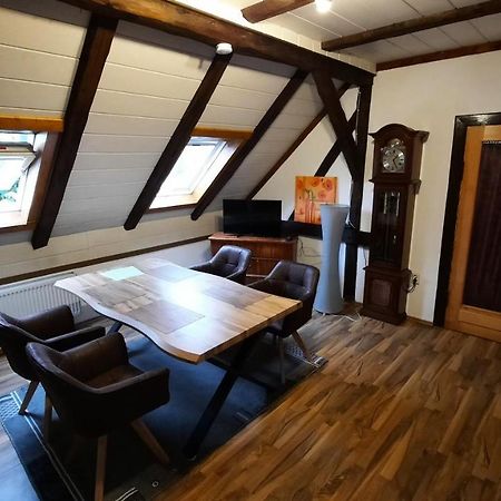 Apartamento Zum Holzwurm Muhlanger Exterior foto